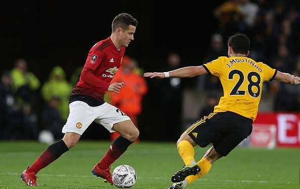 他的缺席让 他的缺席让